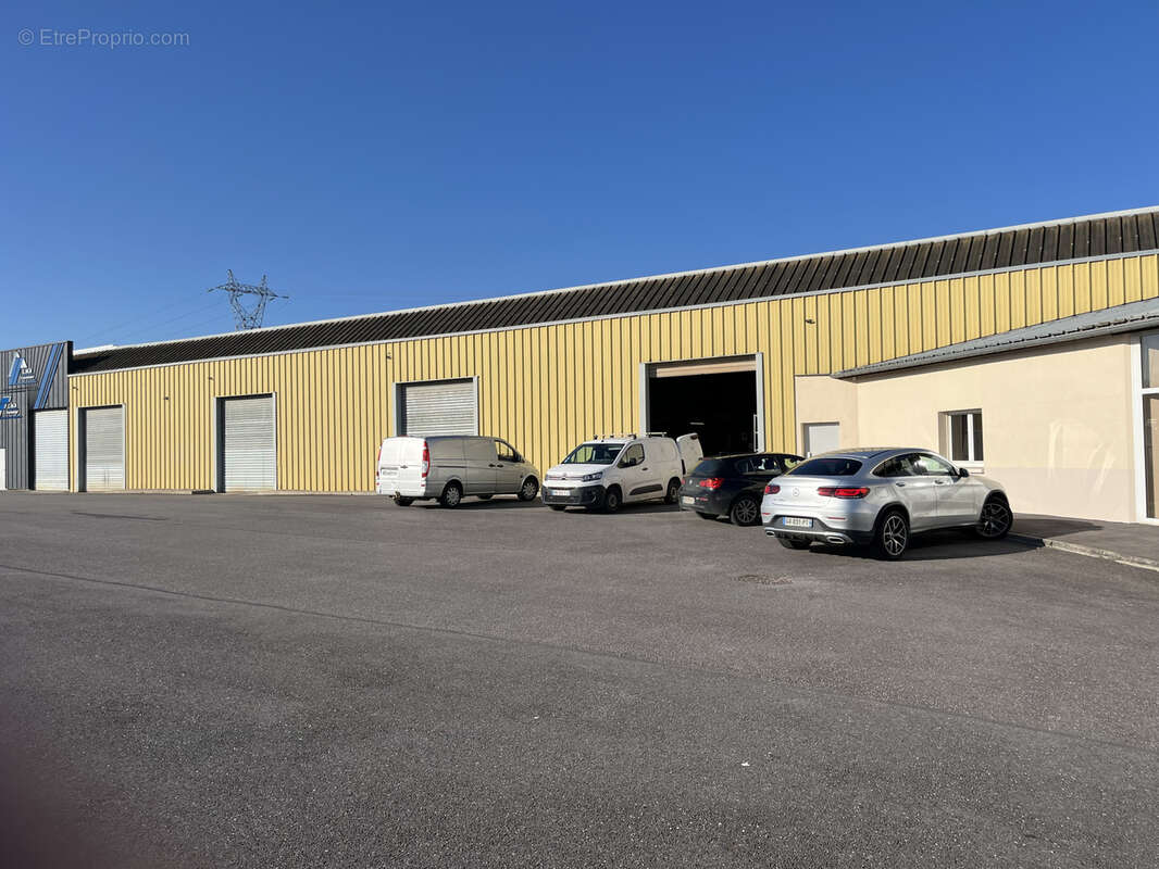 Commerce à VILLE-EN-VERMOIS