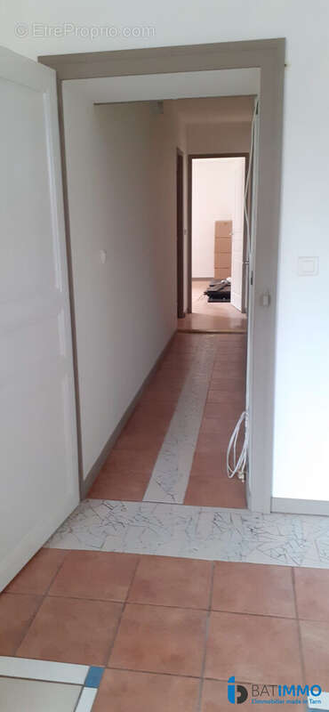 Appartement 90 m² à Cagnac-Les-Mines  - photo 7