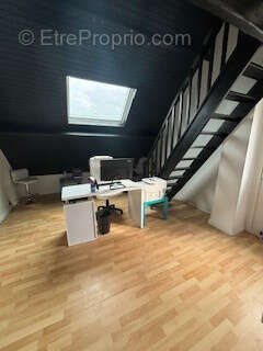 Maison à JOUY-LE-CHATEL