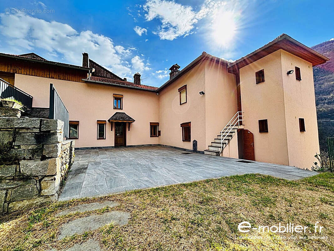 Maison à SAINT-MARCEL