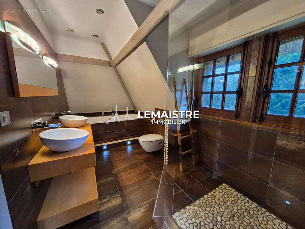 Maison à MONTIVILLIERS