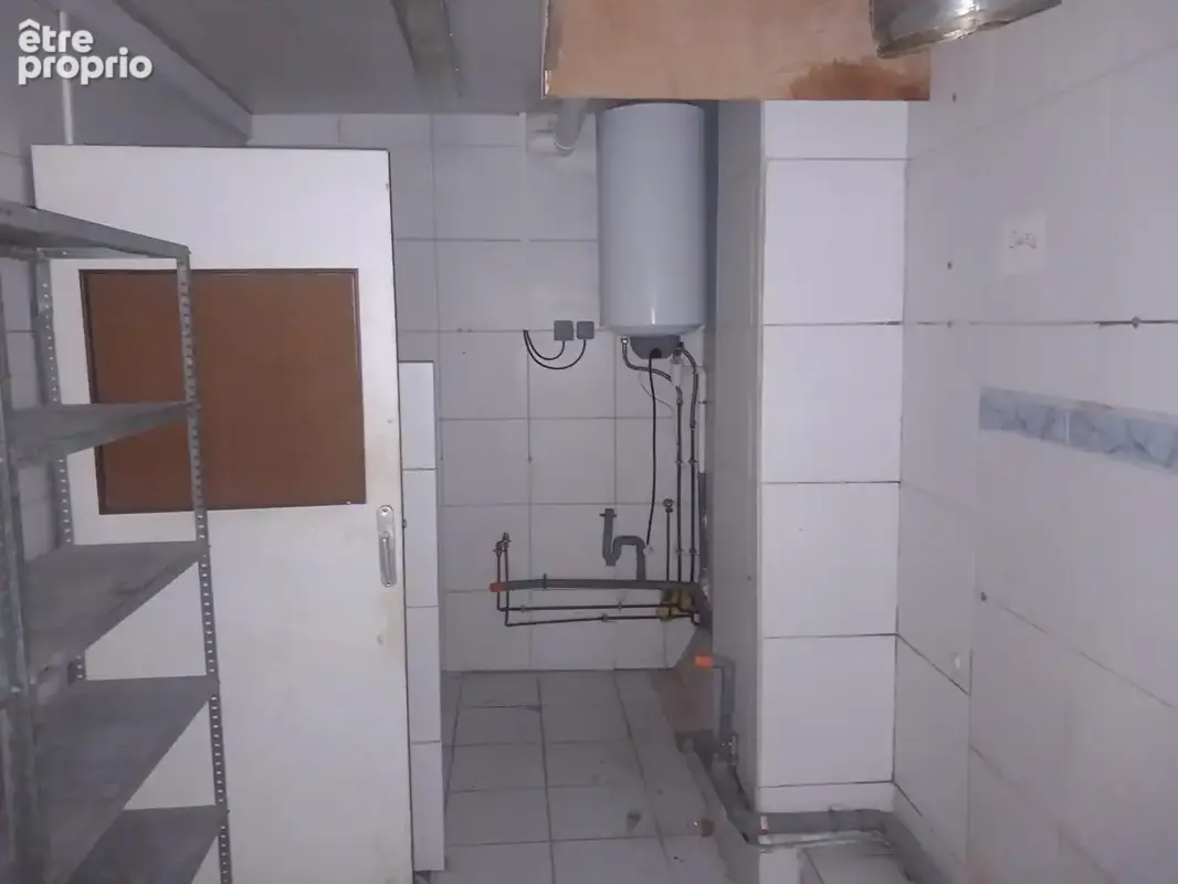 Local commercial a vendre ou a louer secteur bordeaux palais de justice - photo 3
