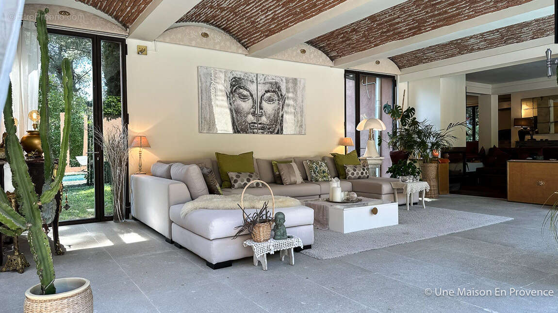 Maison à VILLENEUVE-LES-AVIGNON