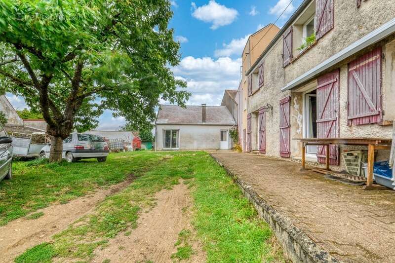 Maison à CHAMBRY