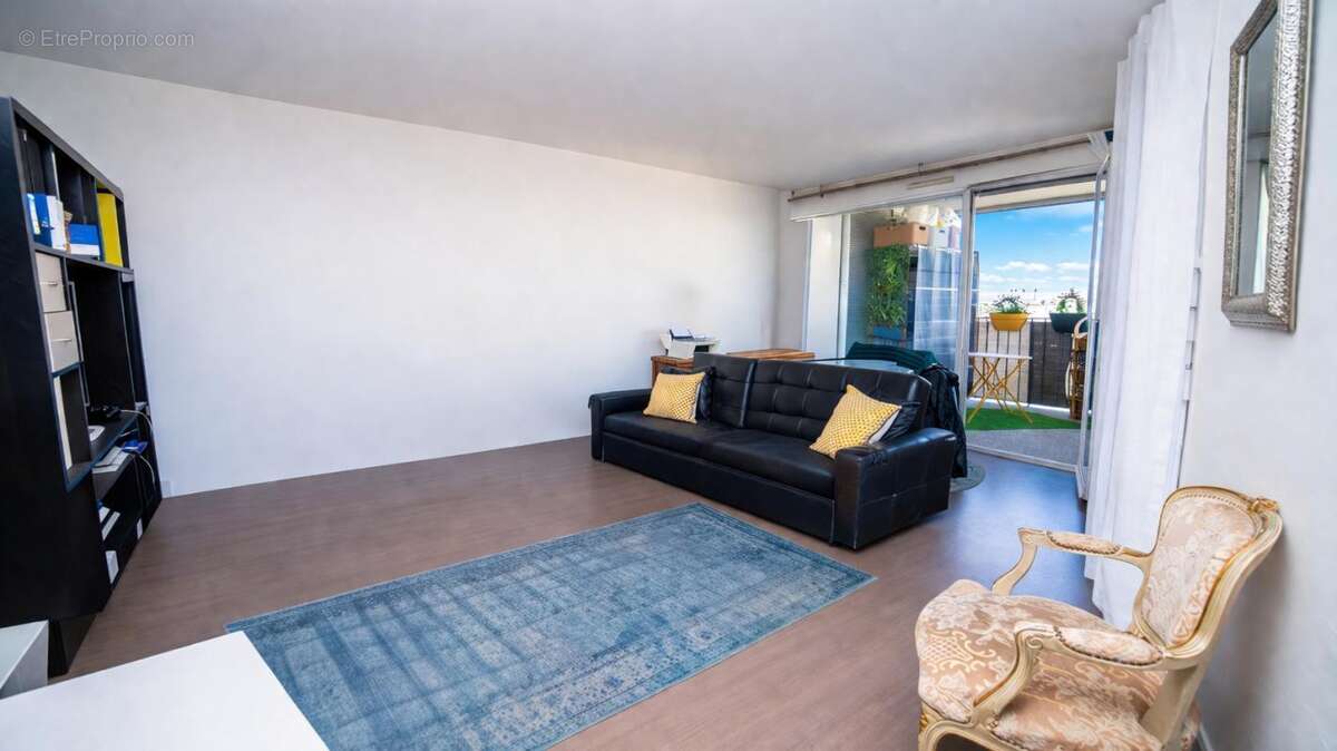 Appartement à NANTERRE