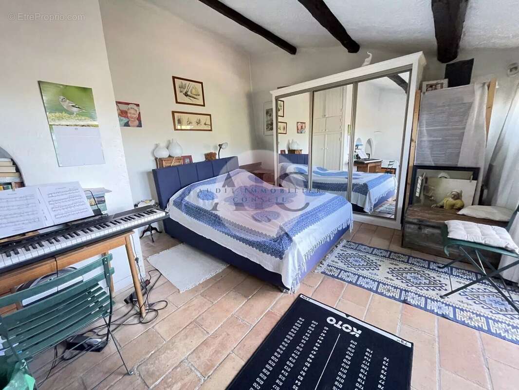 Appartement à FAYENCE