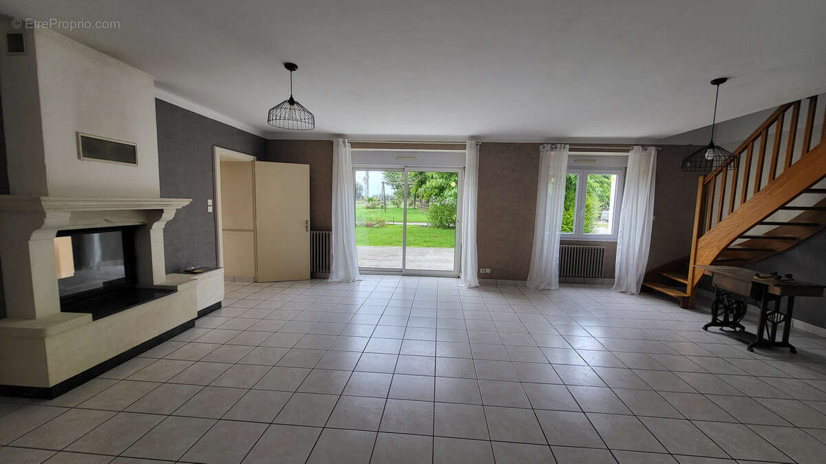 Maison à BONNOEUVRE