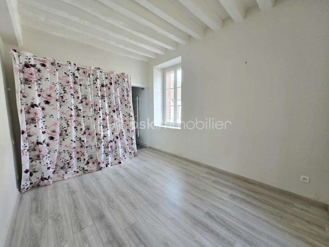 Maison à SAINT-SAUVEUR-LES-BRAY