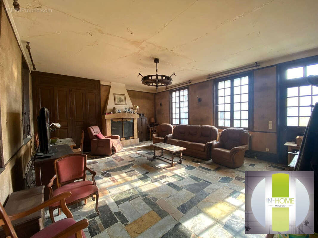 Maison à BRETEUIL