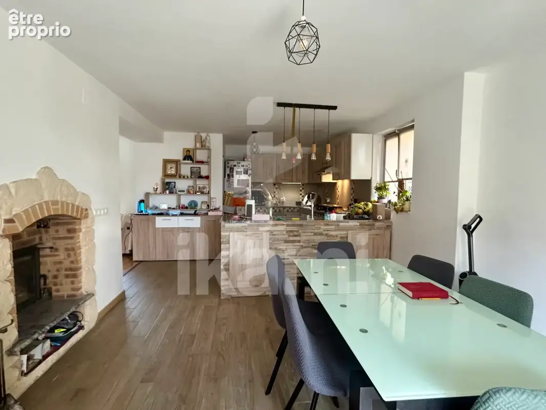 Maison familiale rénovée 165 m2 avec jardin et 5 chambres   Saint-Rambert-d’Albon - photo 4