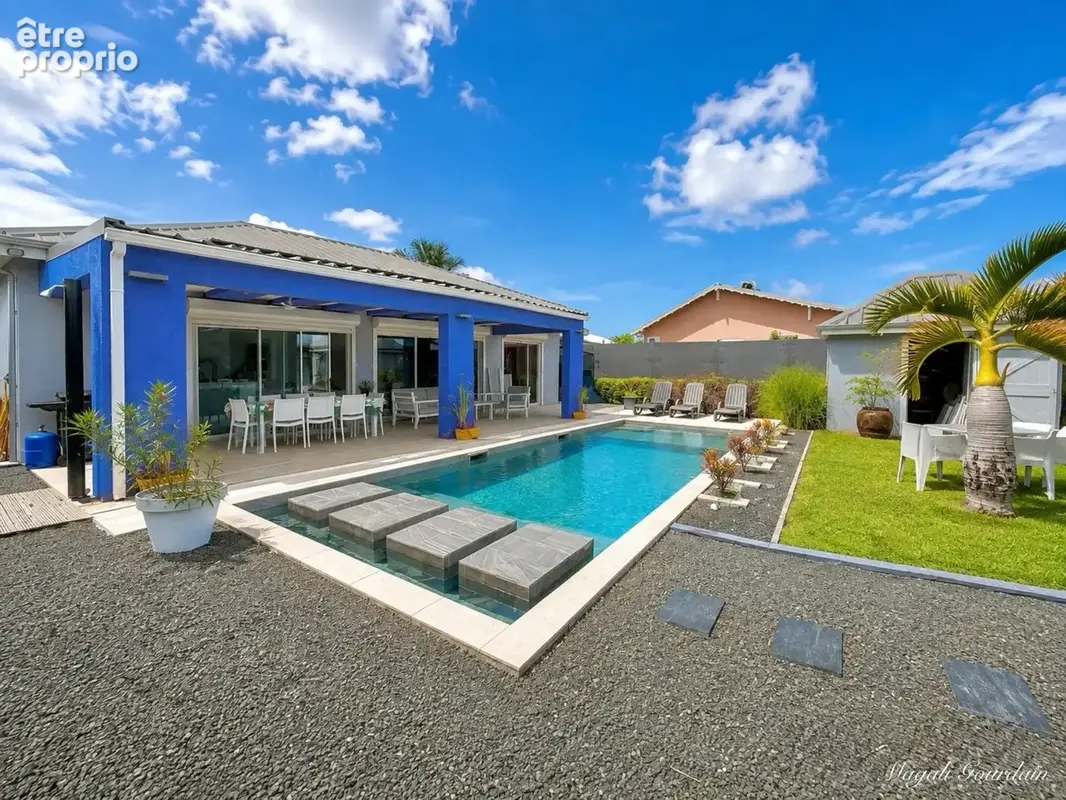 A vendre – saint-françois – villa avec piscine, gîte indépendant et autonomie électrique - photo 4