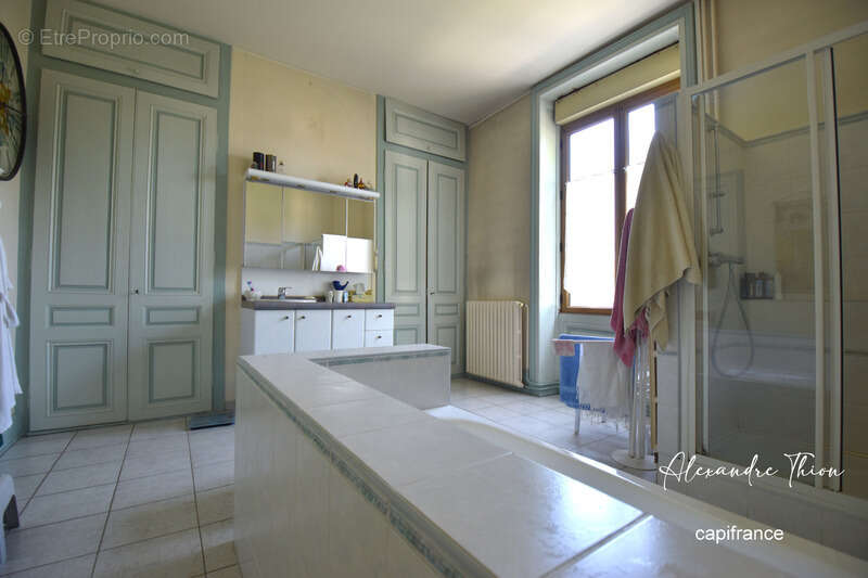 Maison à CHAZEY-SUR-AIN