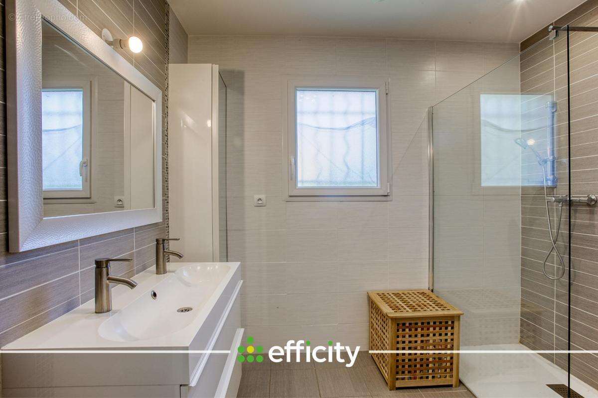 Maison à CHASSE-SUR-RHONE