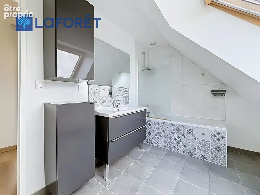 A VENDRE - Maison Evellys 102 m2 - photo 9