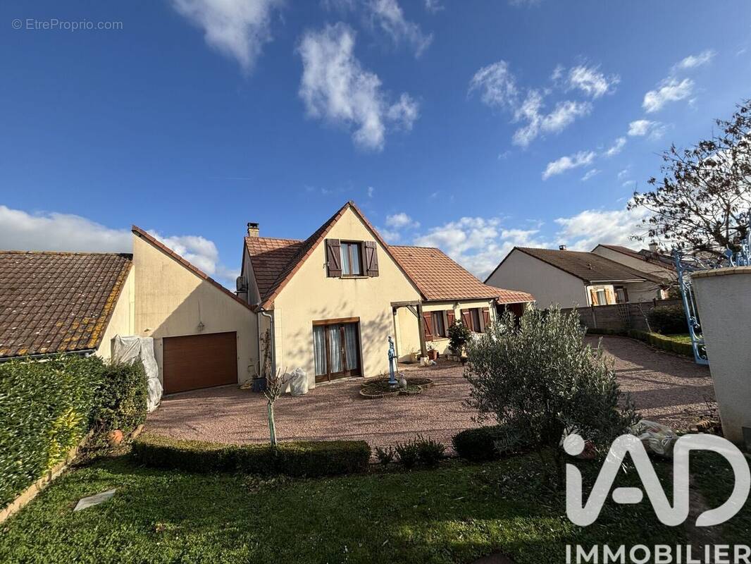 Photo 1 - Maison à SAINT-GEORGES-SUR-ARNON