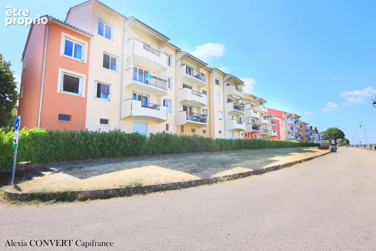 Appartement d'exception 99m² avec garage vue panoramique à SAINT LAURENT SUR SAONE (01) - photo 13