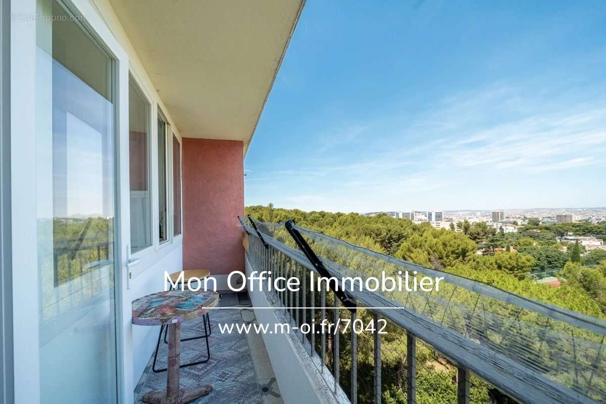 Appartement à MARSEILLE-9E