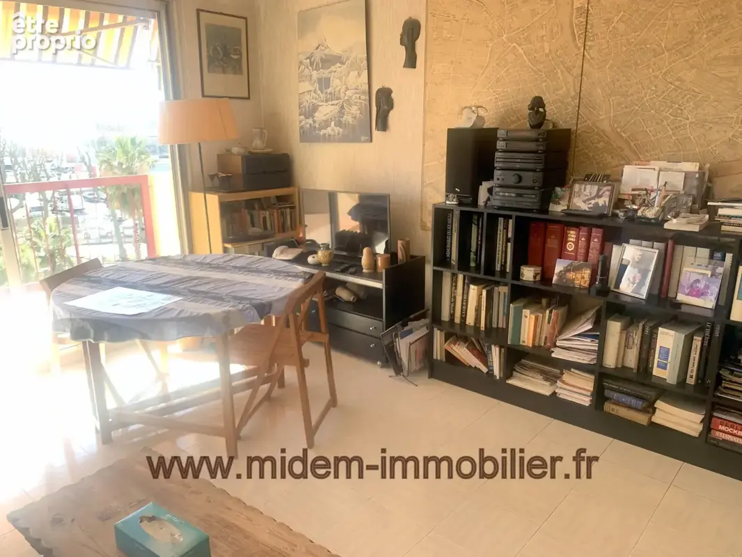 Nice Ouest Grand Arénas 3 pièces de 66 m2 + terrasse 9 m2 Sud-Est vue dégagée à 154000 euros - photo 2