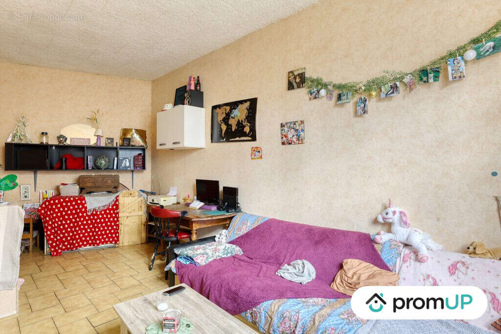 Maison à MOULINS-LA-MARCHE