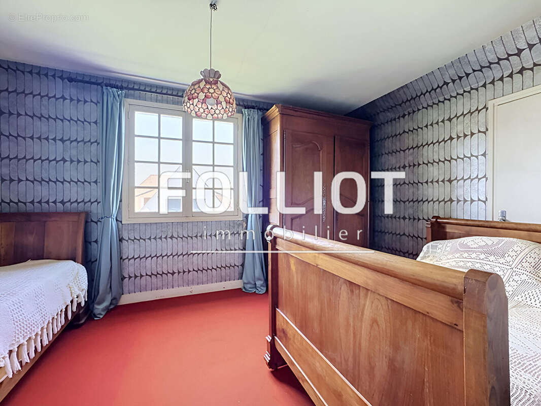Fontaine-Étoupefour - Maison familiale de 5 chambres sur un magnifique terrain de 1 000 m² sans vis-à-vis - photo 13