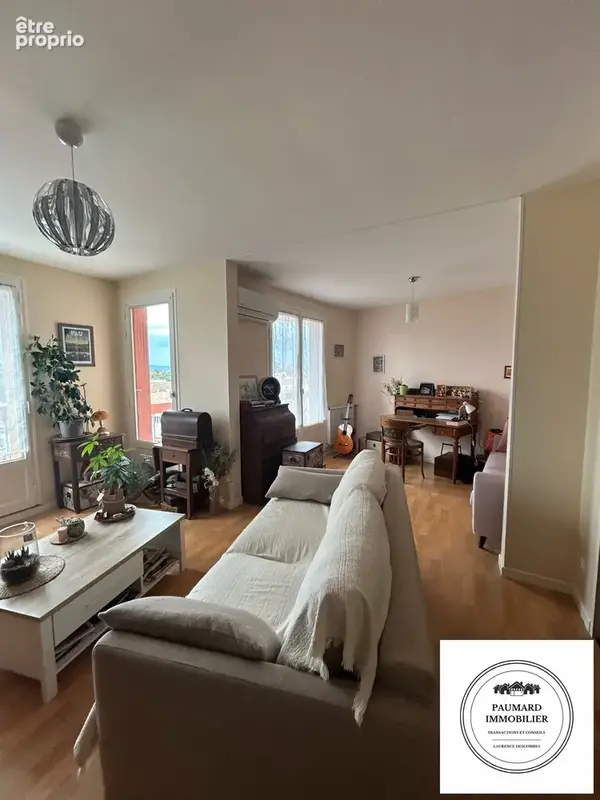 pièce de vie  - Appartement à BOURG-DE-PEAGE