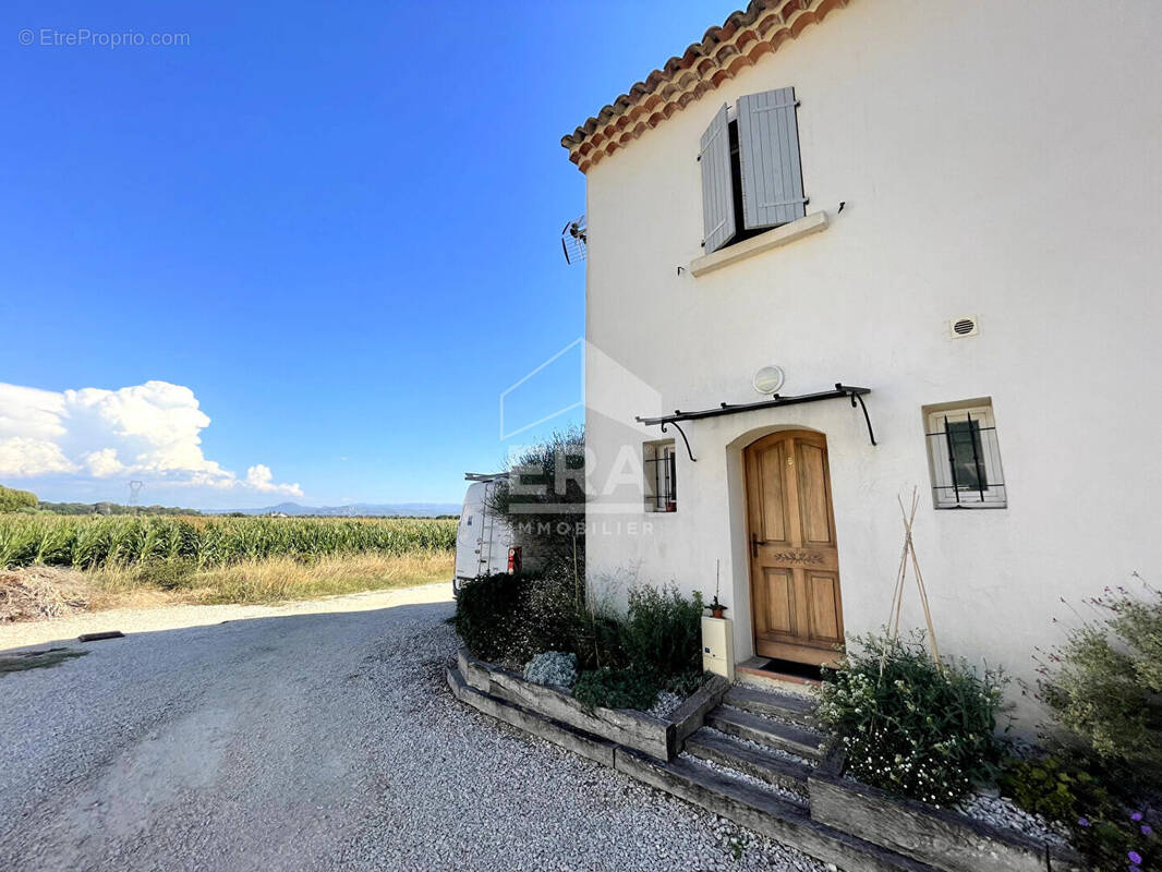 Maison à VILLELAURE
