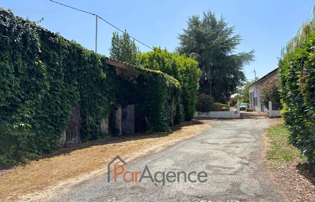 Maison à CORME-ECLUSE