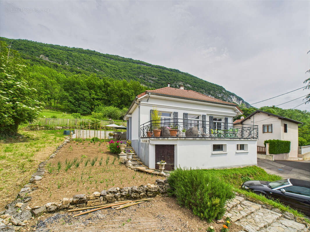 Maison à CHINDRIEUX