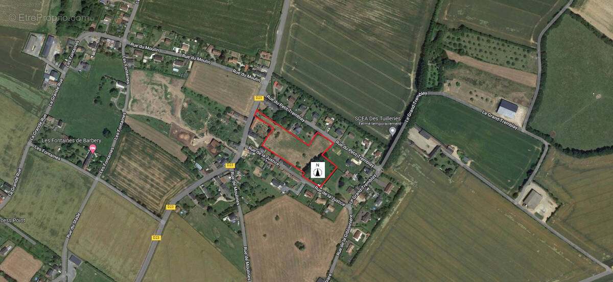 Terrain à BARBERY