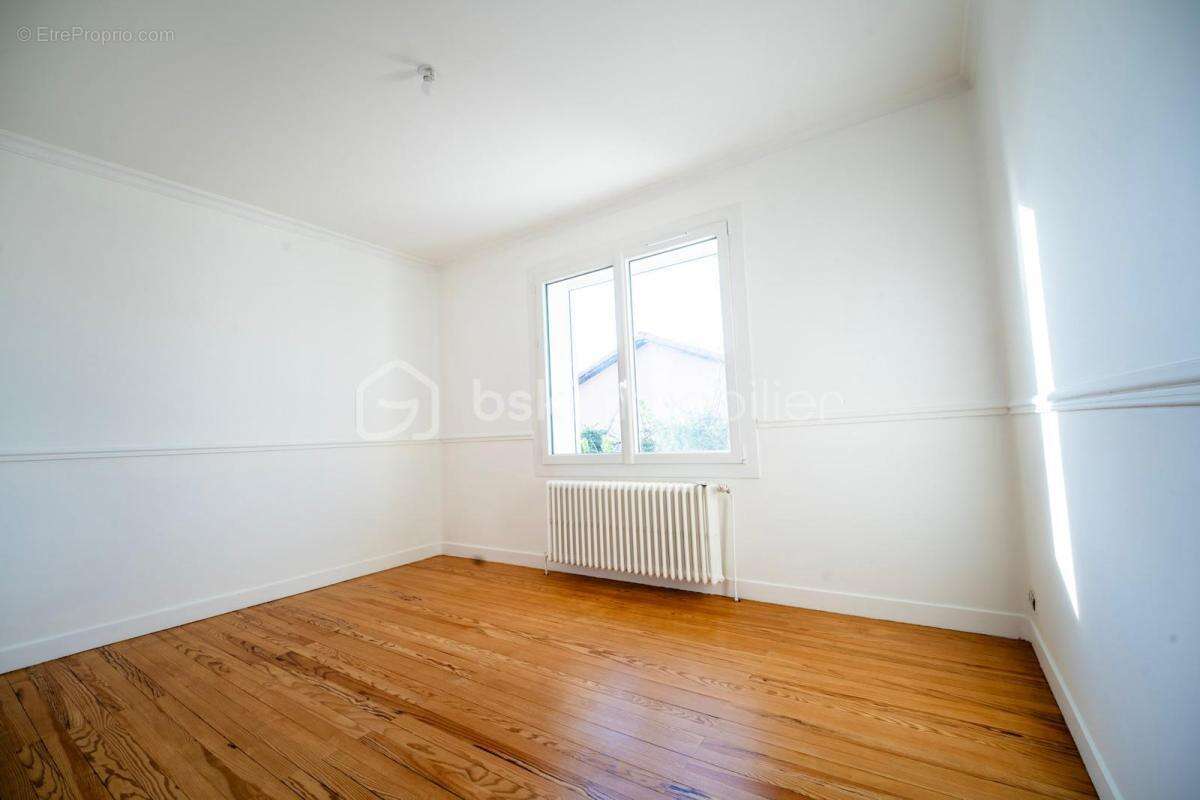 Maison à L'ISLE-D'ABEAU