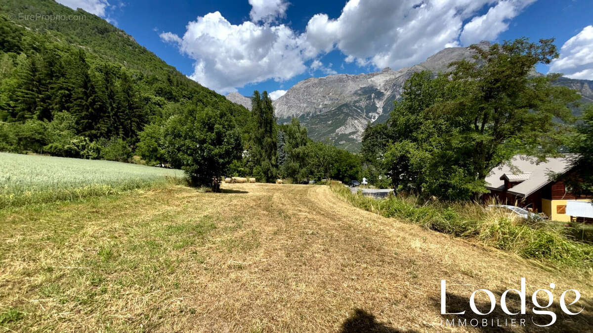 Terrain 1224 m² à Pelvoux  - photo 5