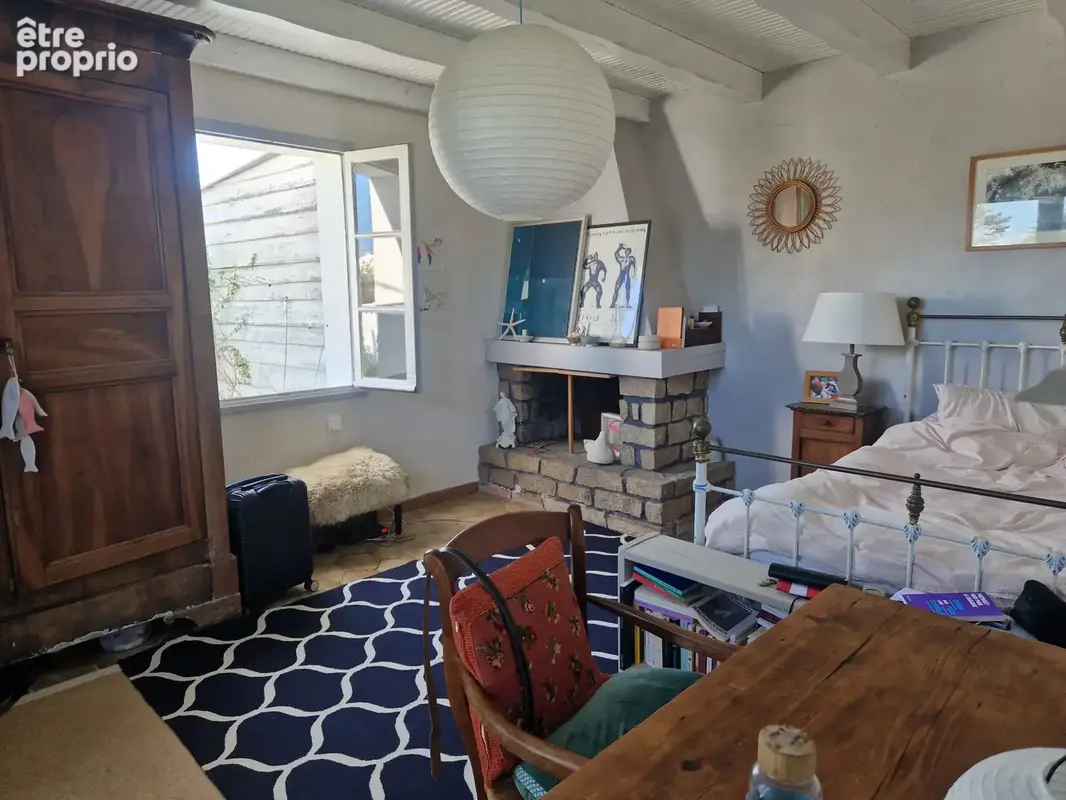 Maison familiale en bon état au centre de l'Ile - photo 9