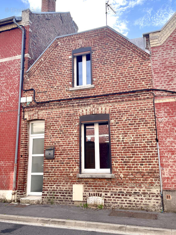 Maison à SAINT-QUENTIN
