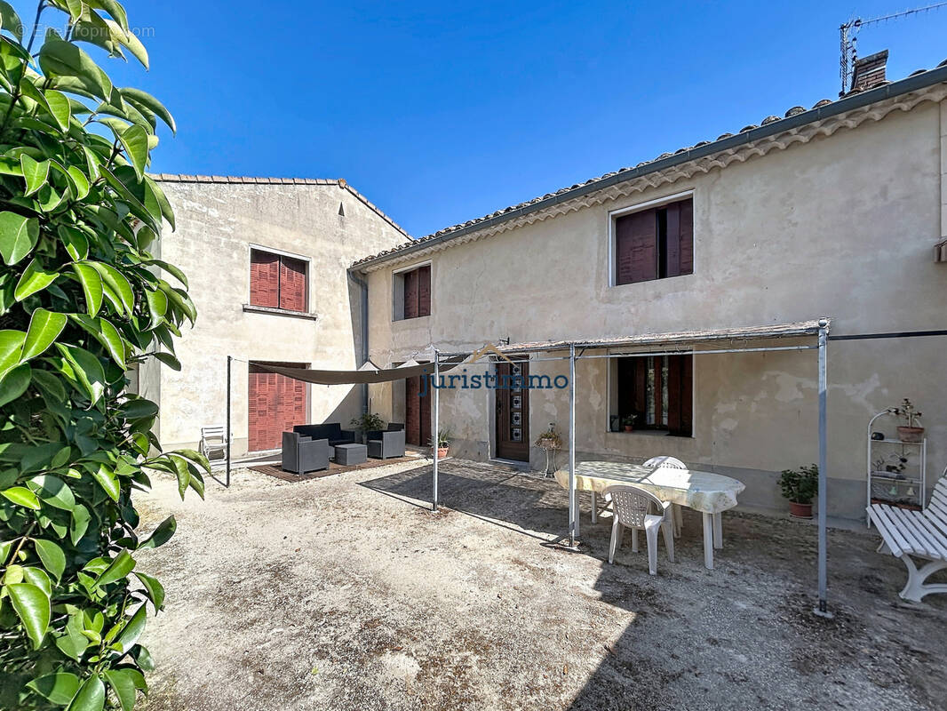 Maison à LAPALUD