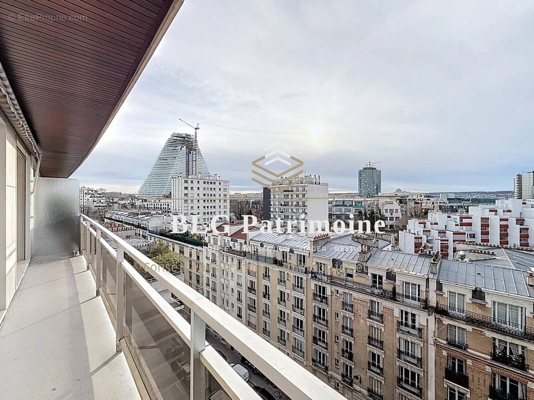 Appartement à PARIS-15E