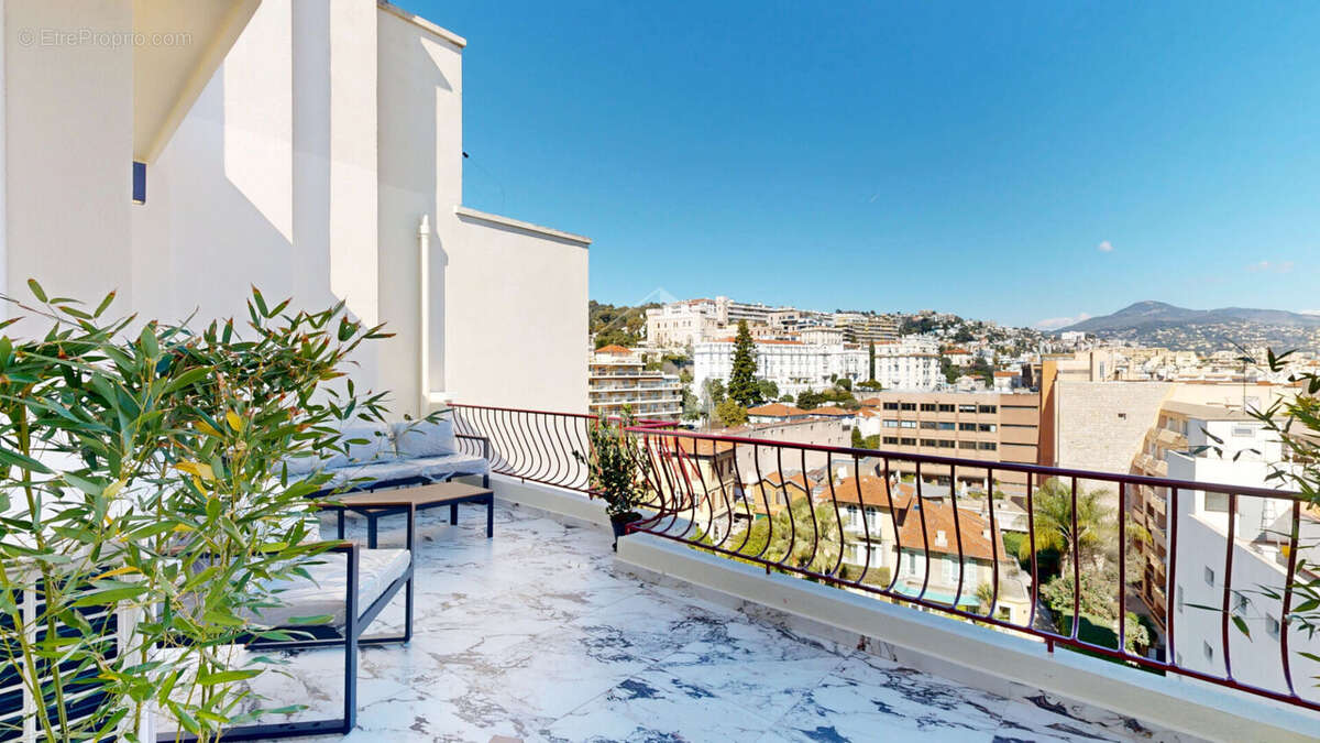 Appartement à NICE