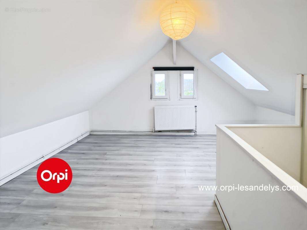 Maison à FLEURY-SUR-ANDELLE