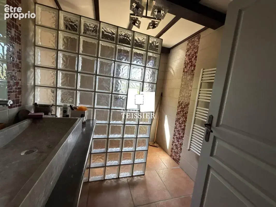 Maison familiale avec piscine à Chambonas - 182 m² - photo 25