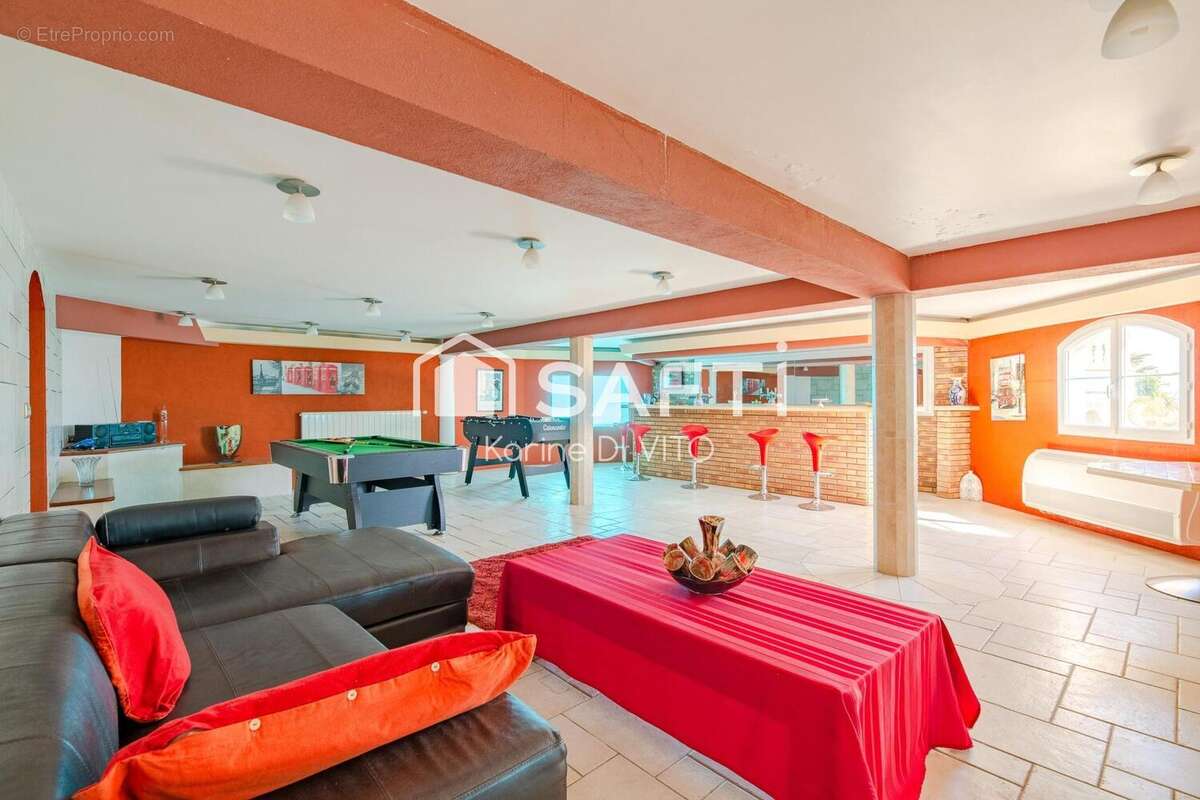 Photo 9 - Maison à ROQUEBRUNE-SUR-ARGENS