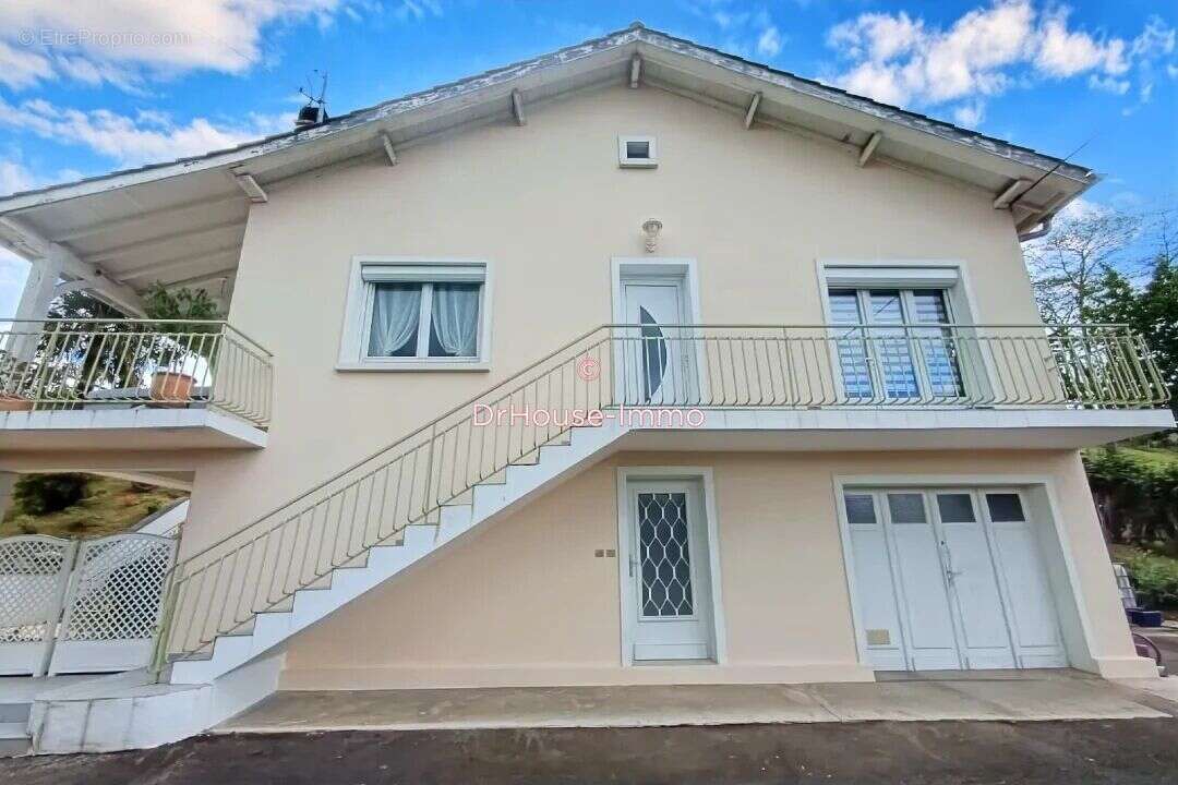 Maison à GURMENCON