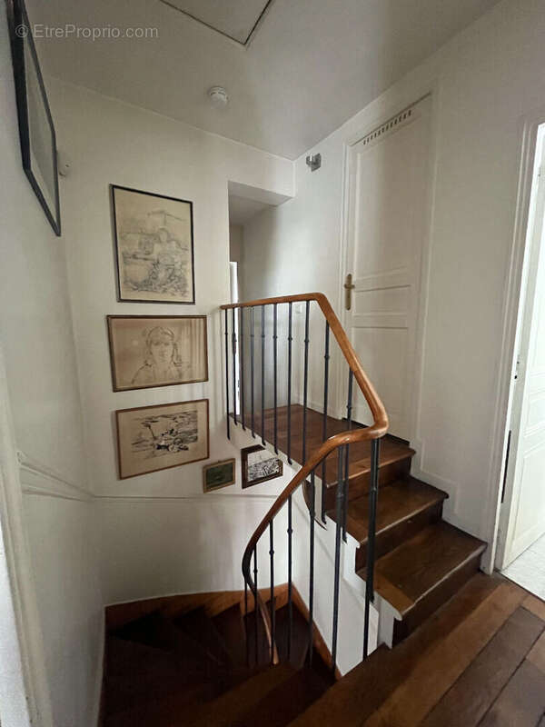 Maison de charme avec jardin et garage - photo 9