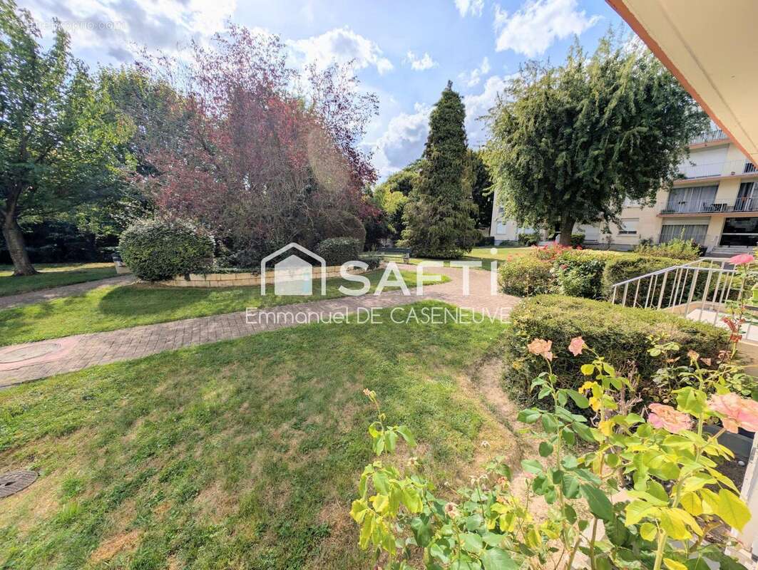 Photo 4 - Appartement à LES PAVILLONS-SOUS-BOIS