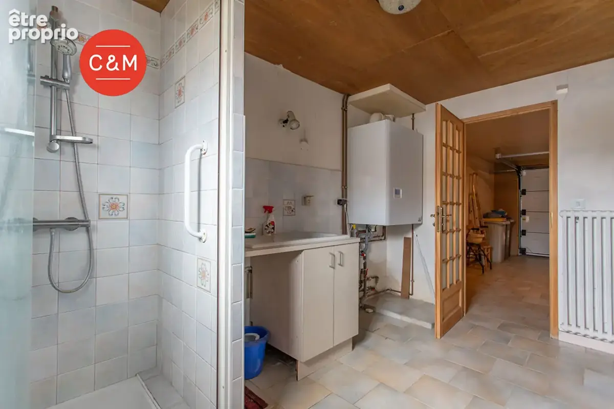 REZE TROCARDIERE - Plain-pied 5 pièces 109 m² - photo 15