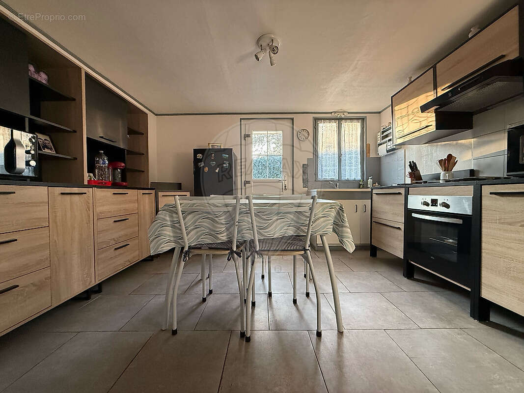 Maison à BILLY-CHEVANNES