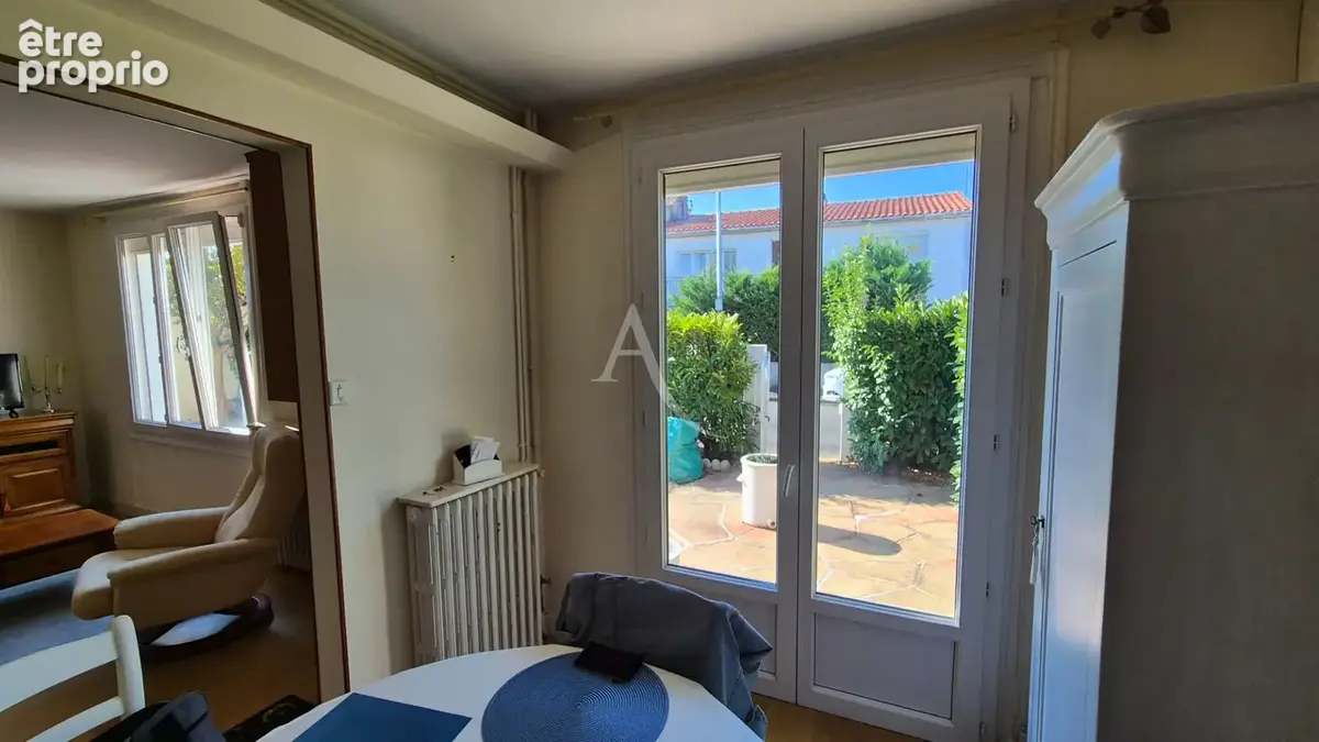 Maison à étage avec jardin clos et garage - photo 5