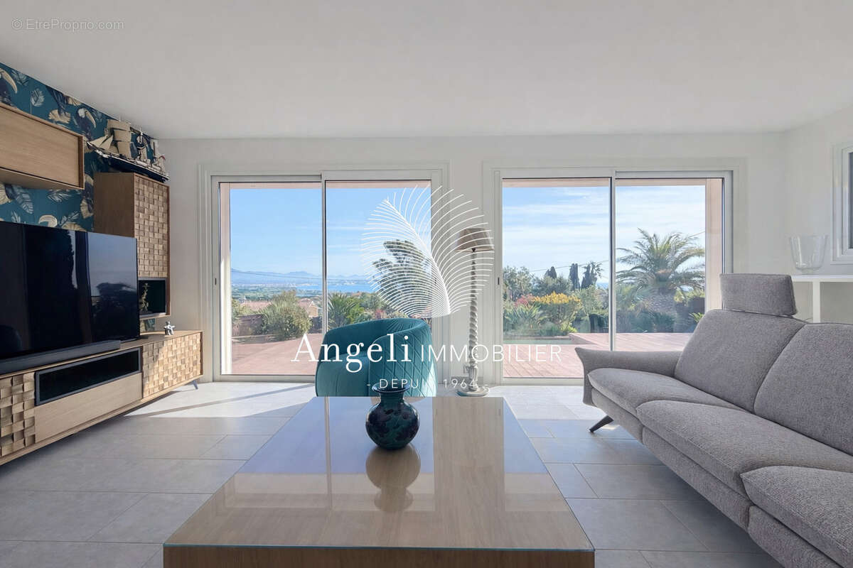 Maison à FREJUS
