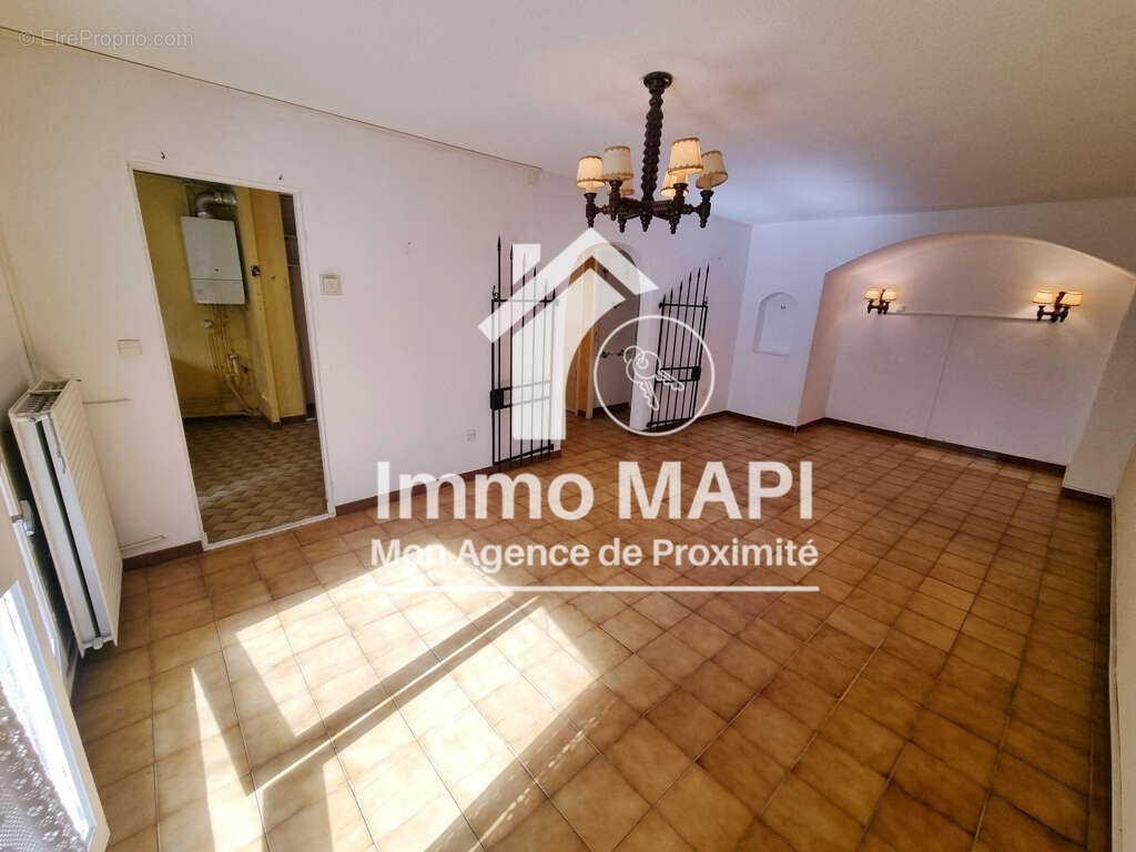 Appartement à LATTES