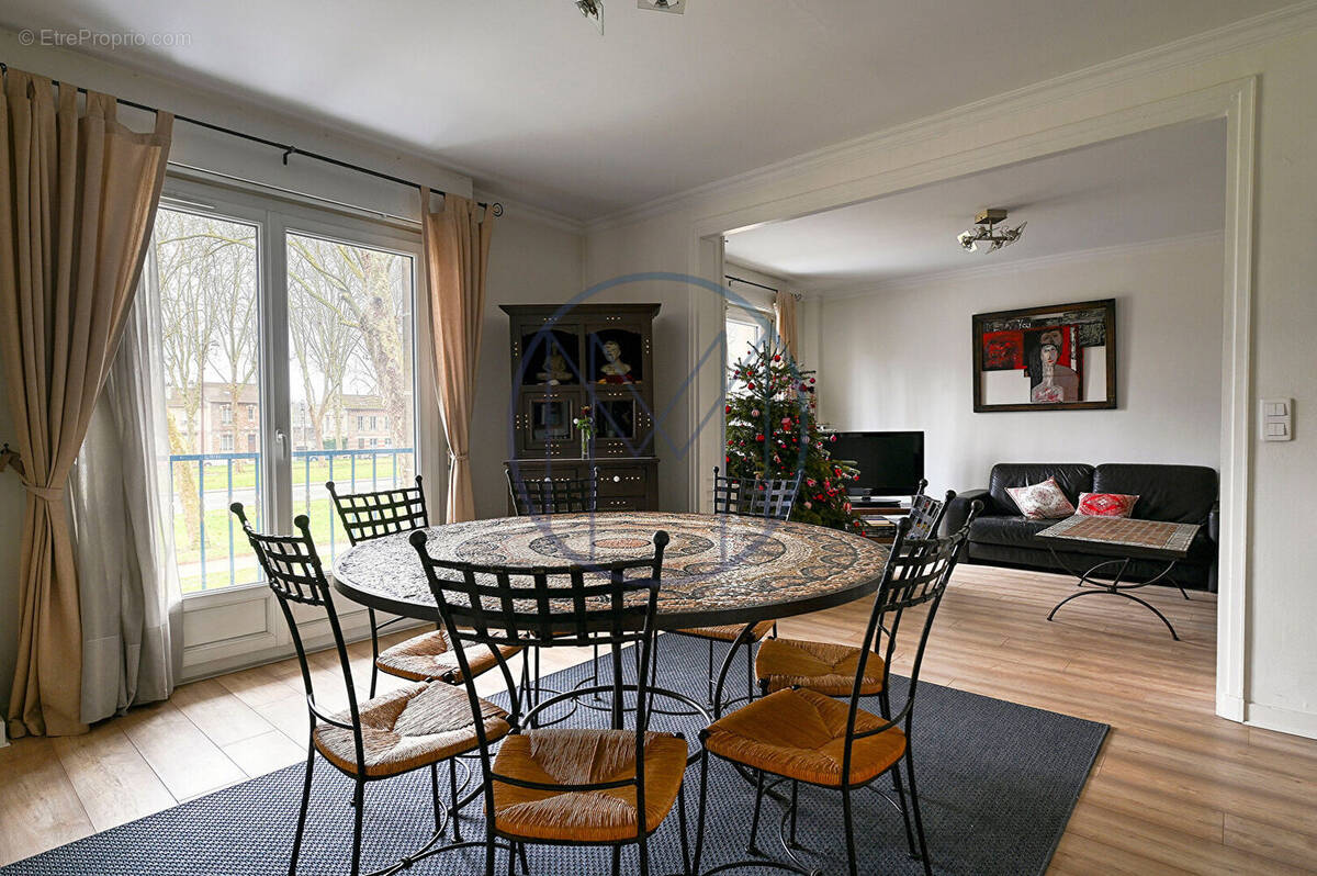 Appartement à VERSAILLES