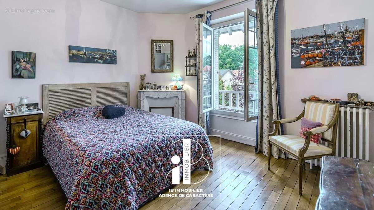 Maison à FONTAINEBLEAU