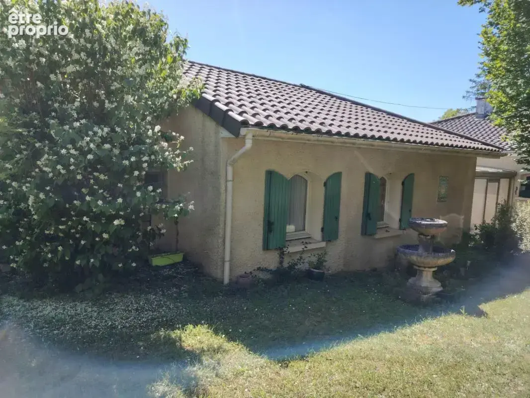 A vendre commune de Migné Auxances dans un environnement calme et verdoyant grande maison de plain pied de 180 m² - photo 3